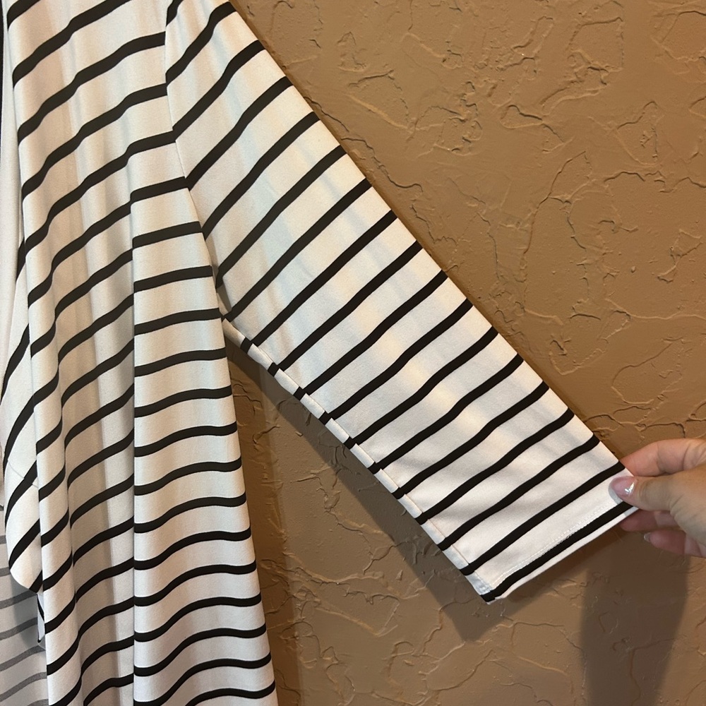Cardigan - Picture 5 of 5